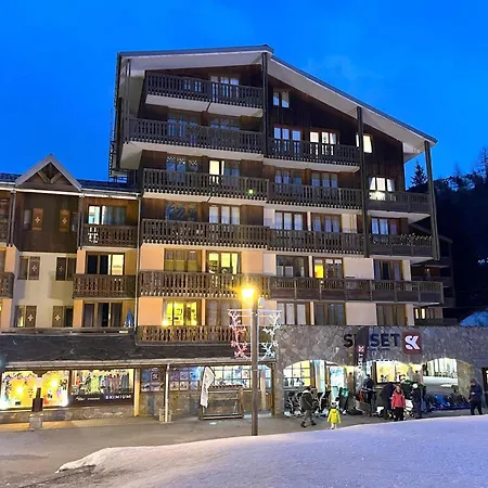 Pour 4 Personnes Avec Balcon, A 2 Pas Des Pistes Et Commerces, Coeur De Station, Modane - Fr-1-265-224 Apartment Valfrejus
