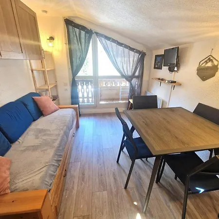 Pour 4 Personnes Avec Balcon, A 2 Pas Des Pistes Et Commerces, Coeur De Station, Modane - Fr-1-265-224 Apartment Valfrejus